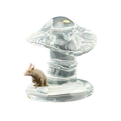 Lot 018-047  
Waterford Crystal Glass Mushroom with Mouse Figurine