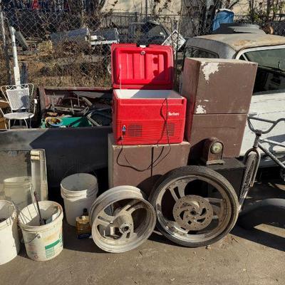 Estate sale photo