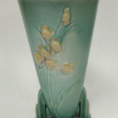 ROSEVILLE POTTERY IXIA VASE