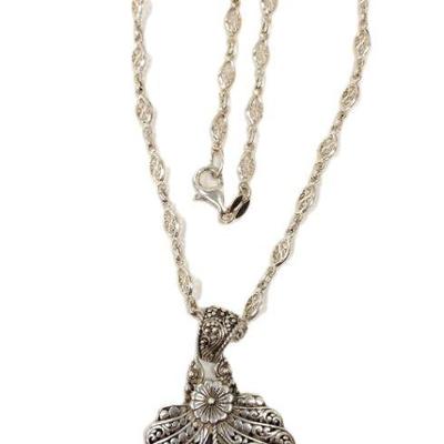 SARDA STERLING FILIGREE PENDANT