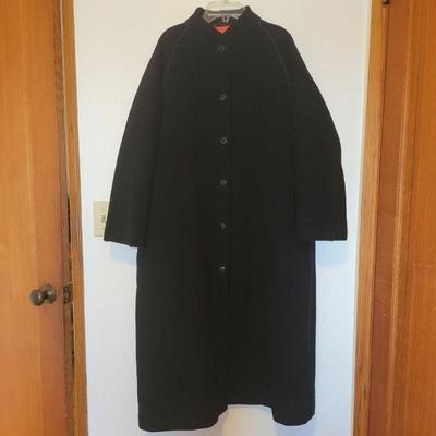 37 womens vintage long black wool coat size med
