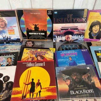 MCM041 - Another Huge Lot of Vintage Laser Disc Laserdiscs 12" Movies - All Genres Movies of he 90s!