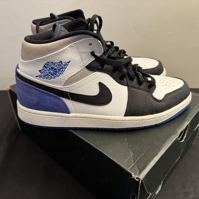Nike shoes
