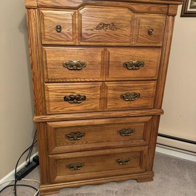 Chest of drawers