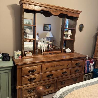 Bedroom dresser/mirror