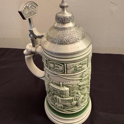 John Deere stein