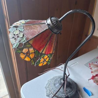 stained glass table lamp