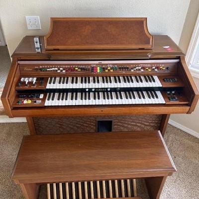 Yamaha Organ