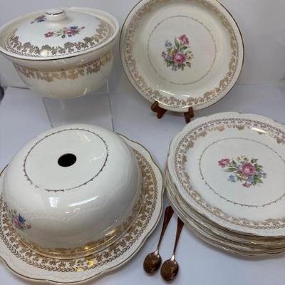 American Beauty by Stetson 22 K gold dishes