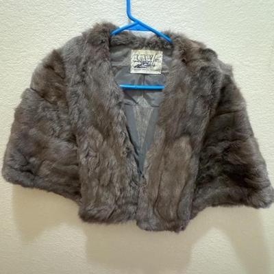 Lay Furs Cropped Stole/CApelet