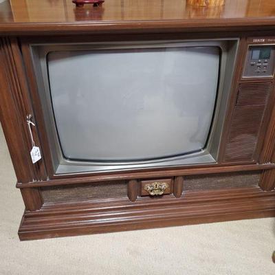 Vintage Tv console40x30x19