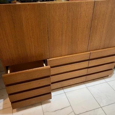 Gorgeous cabinet