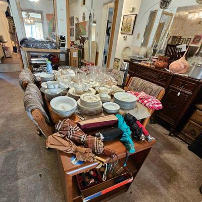 Estate sale photo