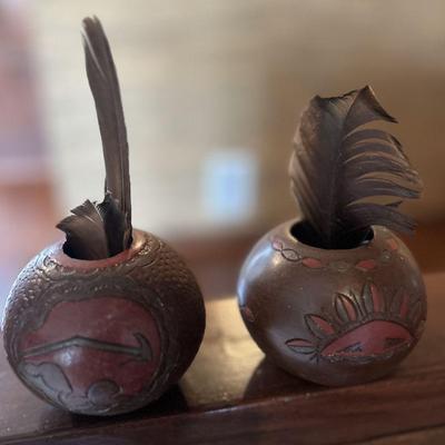 Set of 2 small brown jars