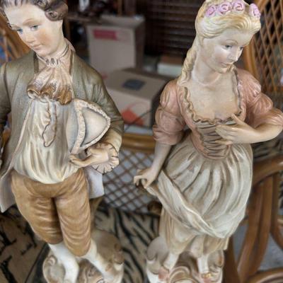 English aristocrat couple figurines
