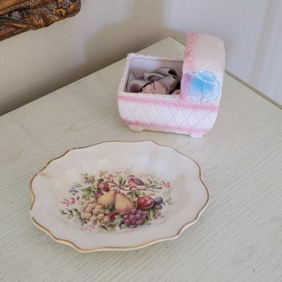 Vintage Avon trinket dish