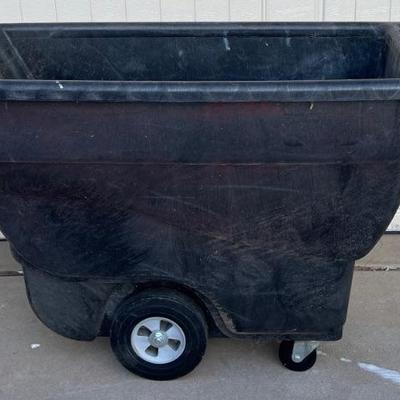 Rubbermaid Commercial Products Heavy Duty Tilting Cart