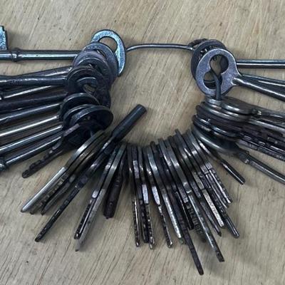 Vintage And Antique Keys - Skeleton, Lock Boxes, Mail, And More