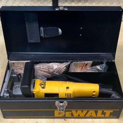 DeWalt DW682 Corded Plate Joiner With Metal Case, Dustbag, And Biscuits