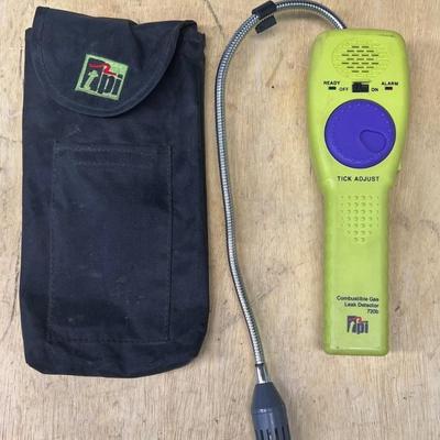 TPI 720b Combustible Gas Leak Detector With Case 