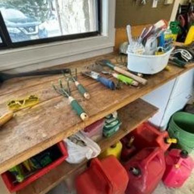 Garden tools $15