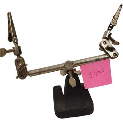 FISHING FLY TYING STAND