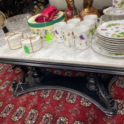 Coffee table marble top, black base