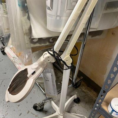 3000 lumen stand work light
