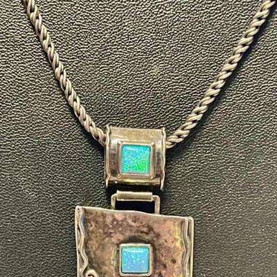 Gorgeous Sterling Silver 16 Inch Necklace With Blue Opal & Sterling Silver Pendant - Weight 19.16 Grams 