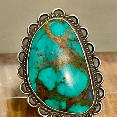 Gorgeous Massive Old Pawn Sterling Silver & Turquoise Ring Size 10.5 - Total Weight 18.85 Grams 