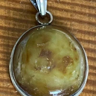 Vintage Sterling Silver & Amber Pendant 