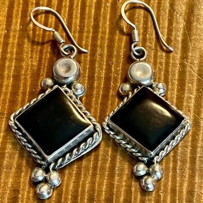 Vintage Sterling Silver Mexico Black Onyx Wire Earrings - Total Weight 17.53 Grams 