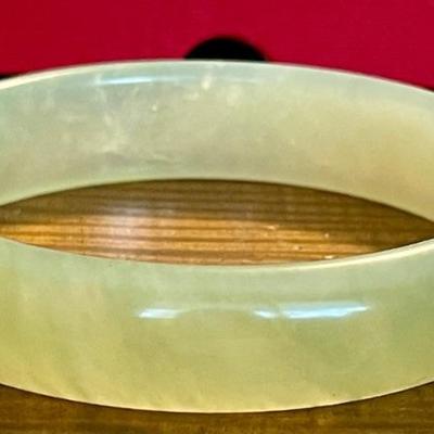 Authentic Green Jade Bangle Bracelet Chinese In Original Box 
