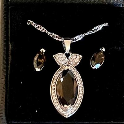 Vintage Silver Tone Platinum Plated & Faceted Smoky Quart 18 Inch Necklace And Matching Earrings 
