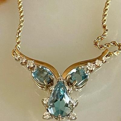 14K Yellow & White Gold & 7.75 Carats Aquamarine & .87 Ct Diamond Pendant Necklace W GIA Appraisal $15400.00