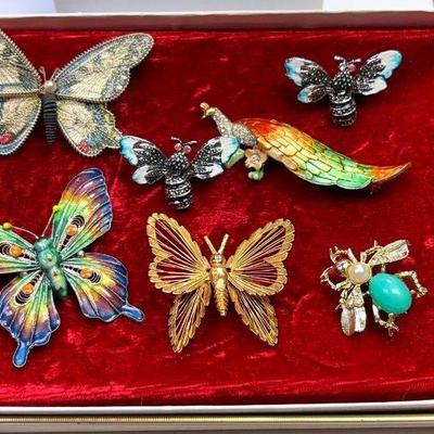 7 costume pins 3 with flaws