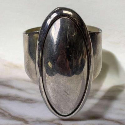 Sterling oval ring