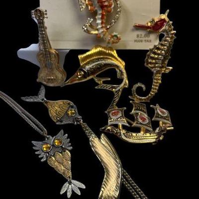 Pins pendants giovanni, spain & others
