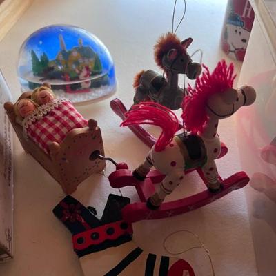 WOODEN CHRISTMAS ORNAMENTS