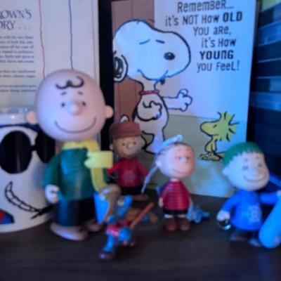 PEANUTS