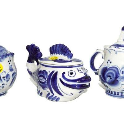 3 RUSSIAN BLUE PORCELAIN GZHEL PIECES