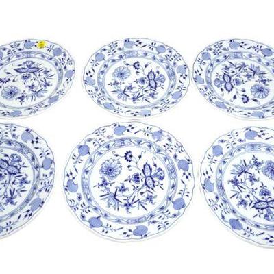6 MEISSEN BLUE ONION DINNER PLATES