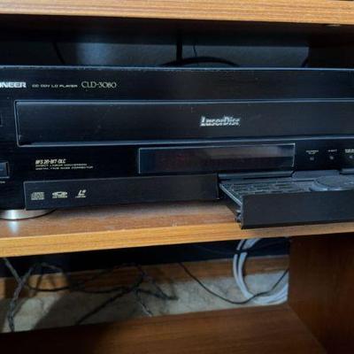 Pioneer CD,CDV,LD Player CLD-3080
