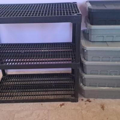 Set Of Sterlite Containers With A Plastic 3 Shelf
