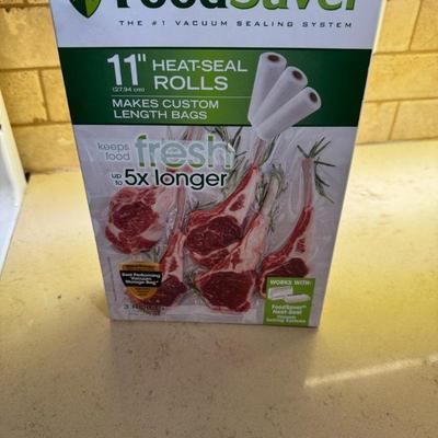 Food Saver Sealer Model V3835 With Bags

