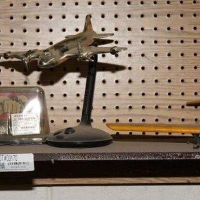 airplane cigarette lighter