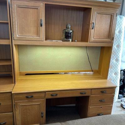 Lexington Computer Desk w/ Hutch