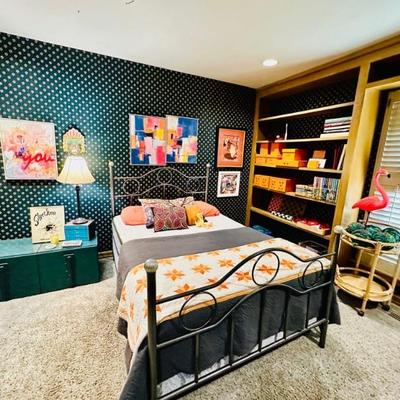 Full size cushion top bed