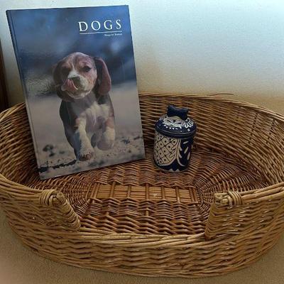 Ha153 large dog bed creature comforts treat jar, book about dogs