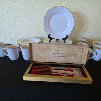 Sm108 coordinating china set